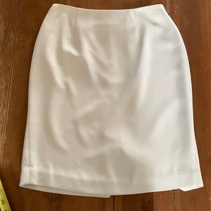 White 4P Suit Skirt